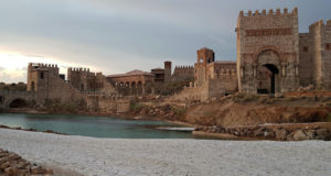 The wonderful sets. El Sueño de Toledo, Puy du Fou España - The Immersers